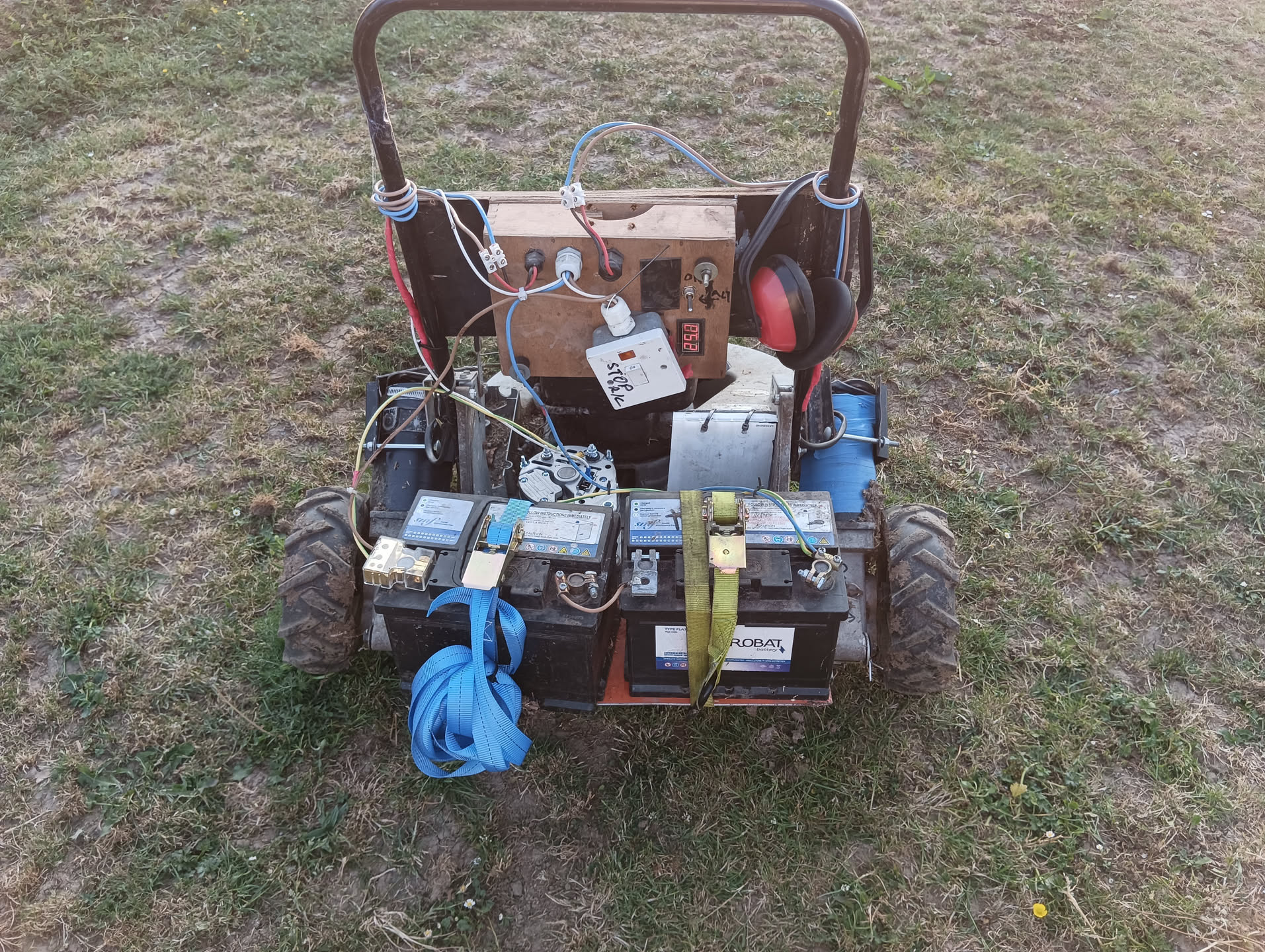 Rear alternator placement and some untidy wirying